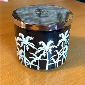 BRAND NEW - VS Pink Coconut & Palm Trees Candle